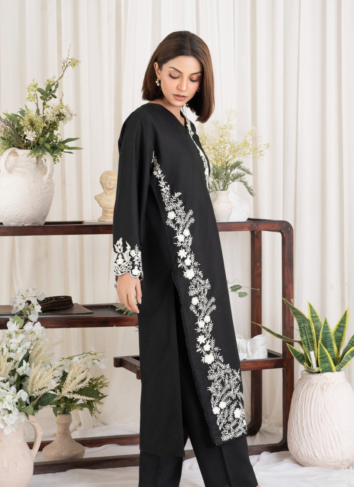 Black Embroidered Linen Set (2-Piece)