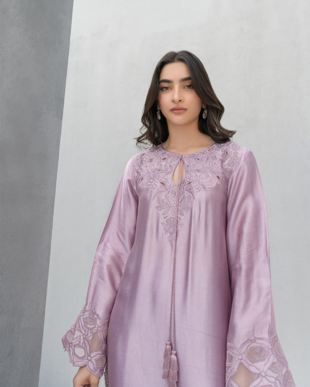 Lilac Era – Embroidered 3-Piece Shamooz Silk Suit