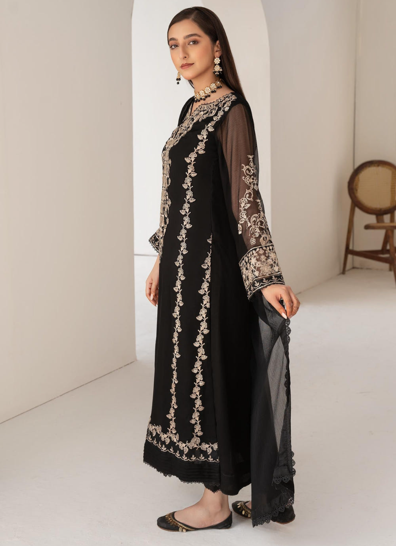 Black Luxury Embroidered Chiffon 3-Piece Suit