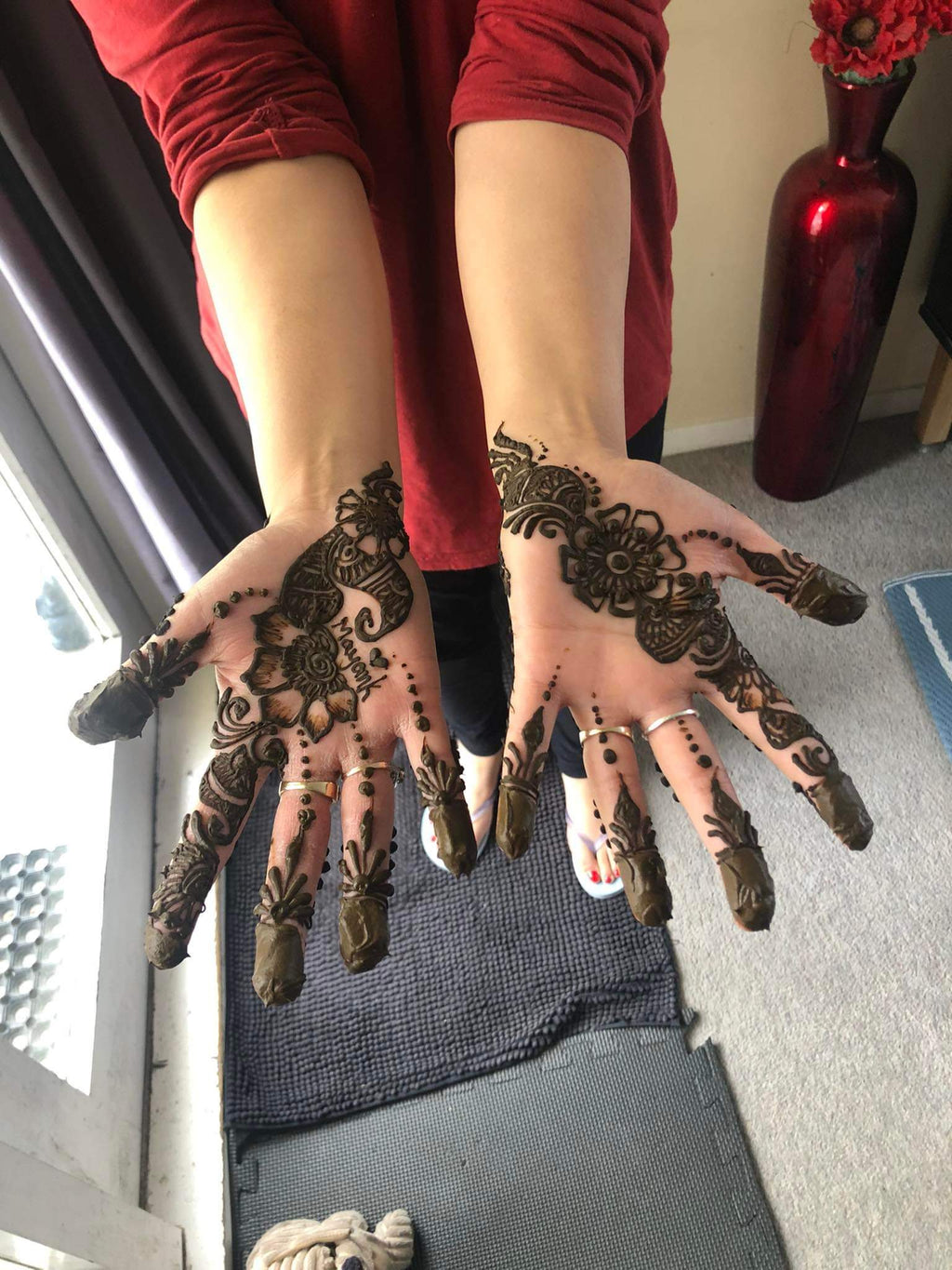 Henna Artistry @AaRohi's Studio