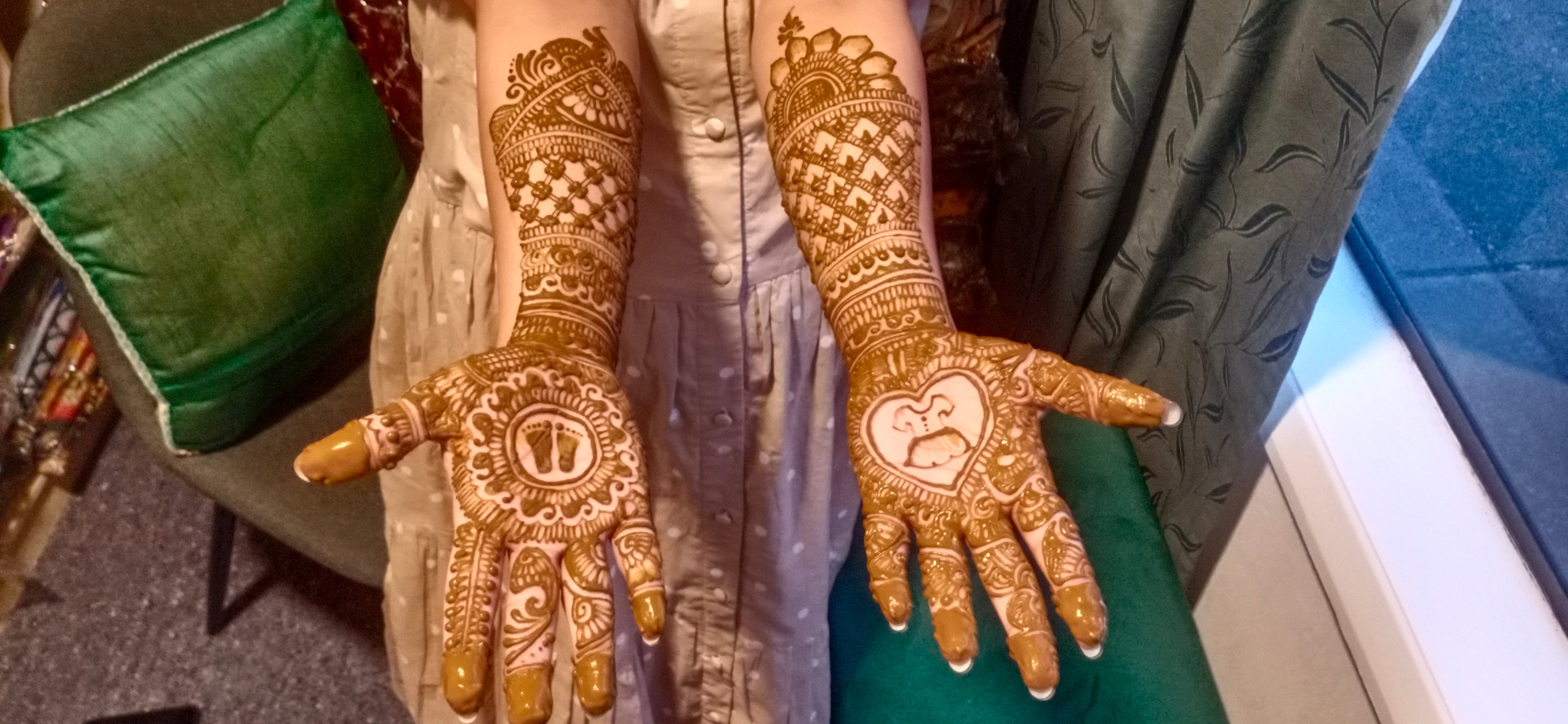 Henna Artistry @AaRohi's Studio