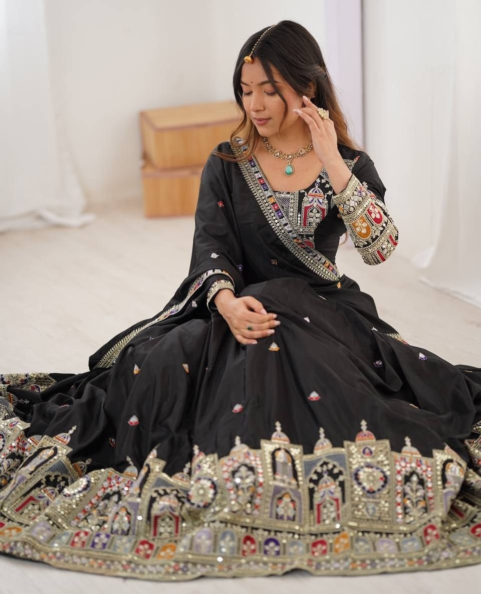 Chinon Lehenga Set